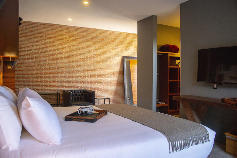 Bedroom 3, Elena De Cobre, León