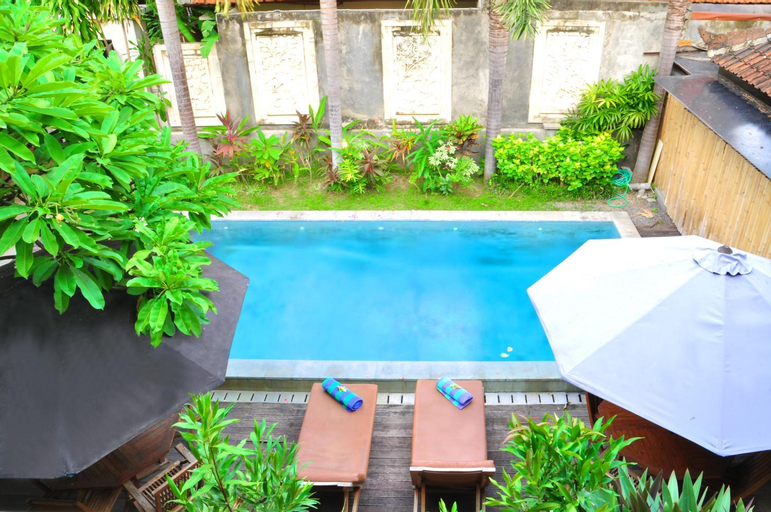 Swimming Pool 8