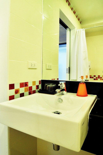 Bathroom 4