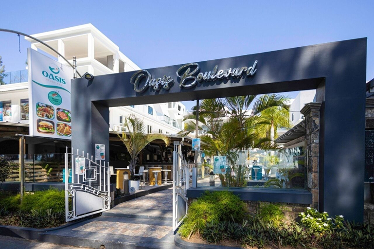 Exterior & Views, O'Beach Boutique Studios, Black River