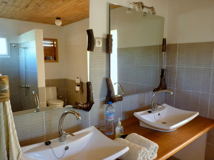 Bathroom, Ankasy Lodge, Atsimo-Andrefana