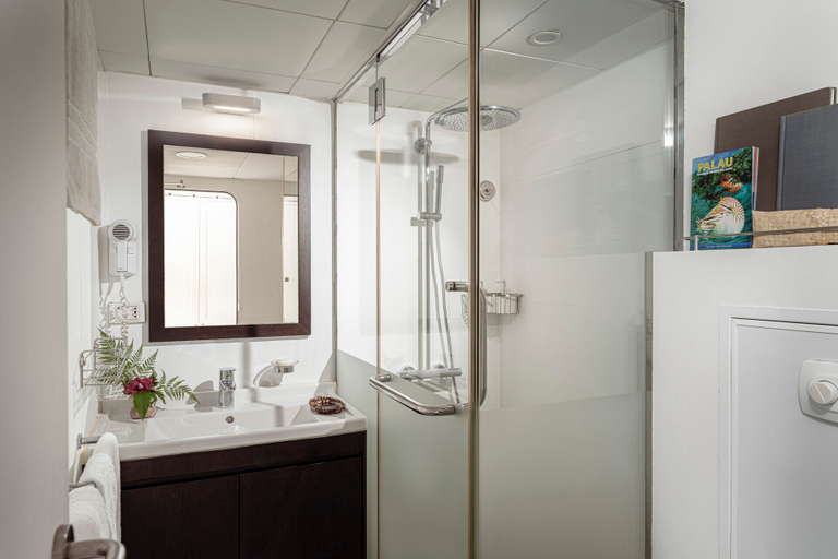 Bathroom, Four Seasons Explorer Palau