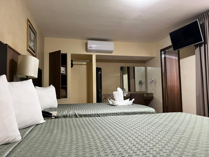 Bedroom 3, Hotel Castropol, Mexico City