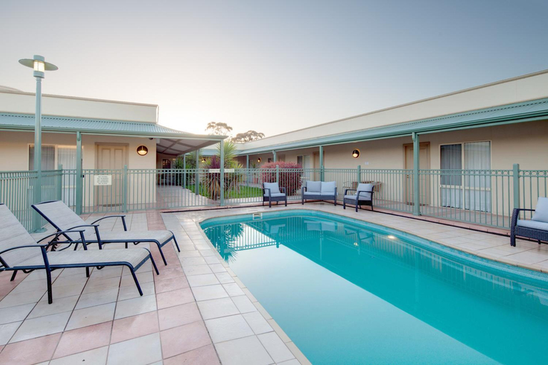 Sport & Beauty 5, Best Western Crystal Inn, Gr. Bendigo - Inner East