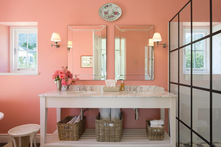 Bathroom 3, La Cotte Orchard Cottages, Cape Winelands