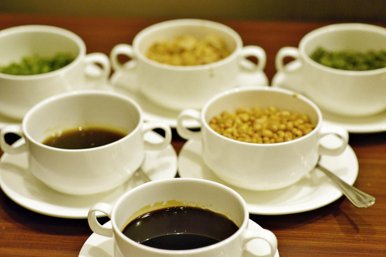 Food & Drinks 30