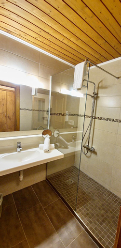 Bathroom 6