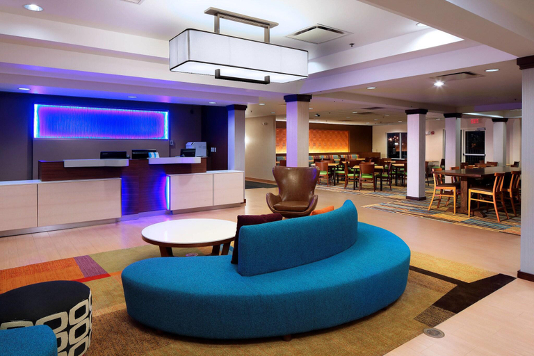 Public Area, Fairfield Inn & Suites Newark Liberty International Airport, Newark