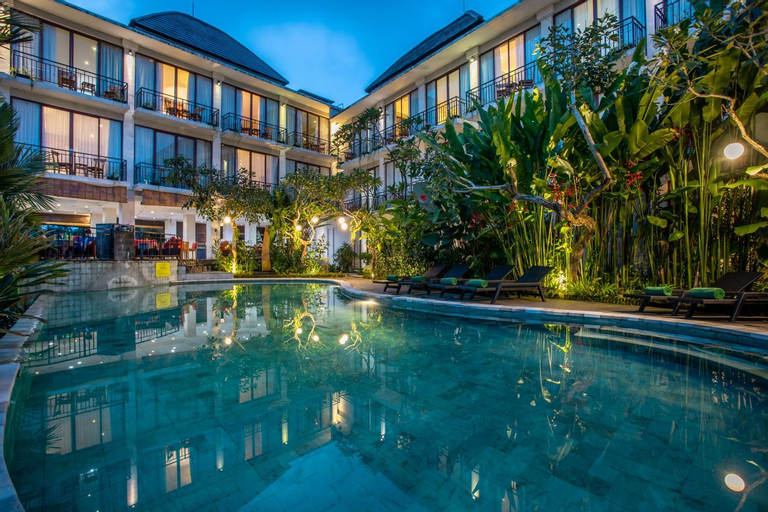 Swimming Pool 9