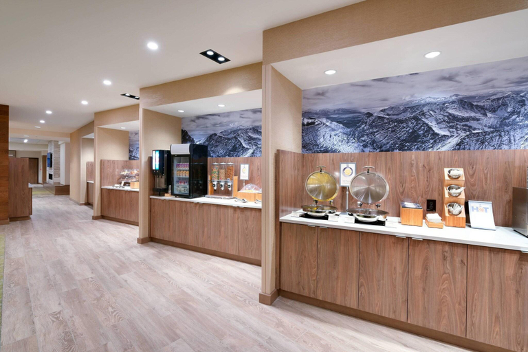 Food & Drinks 5, Fairfield Inn & Suites Denver West/Federal Center, Jefferson