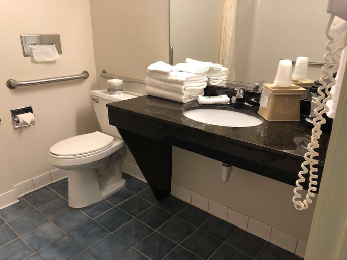 Bathroom 5, Best Western Clearlake Plaza, Sangamon