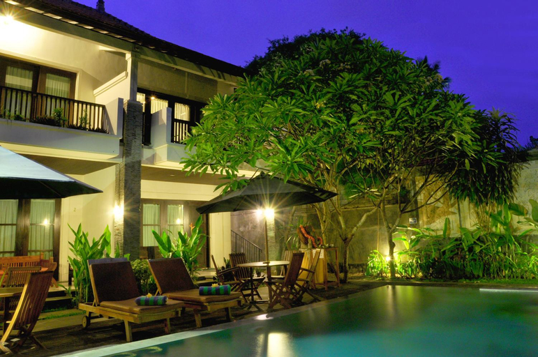 Swimming Pool 10