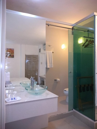 Bathroom 4, Hotel Plaza Caribe Cancun, Isla Mujeres