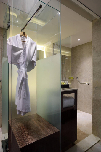 Bathroom 27