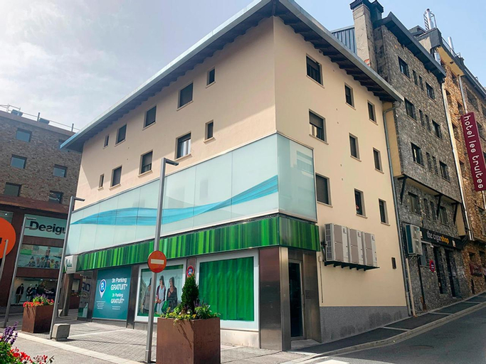Apartamentos Pantebre 3000, Pyrénées-Orientales