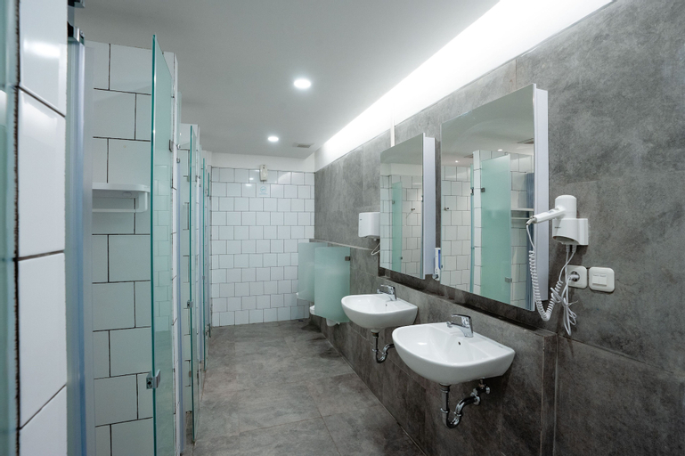 Bathroom 3