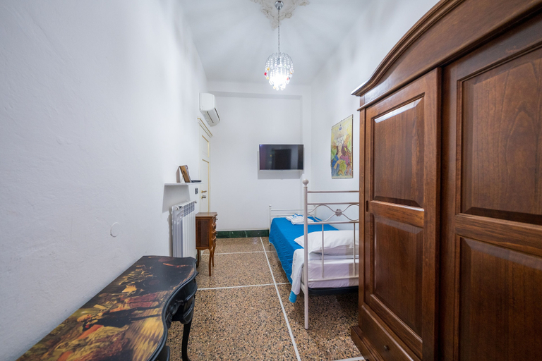 Bedroom 3, Christian Bed&Breakfast, Pisa