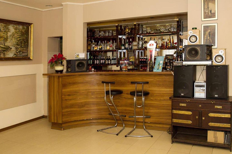 Others 5, Hotel Karkonosze, Kamienna