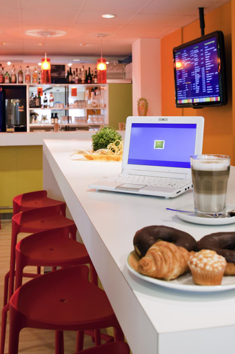 Food & Drinks 5, Ibis Styles Duesseldorf Neuss Hotel, Rhein-Kreis Neuss