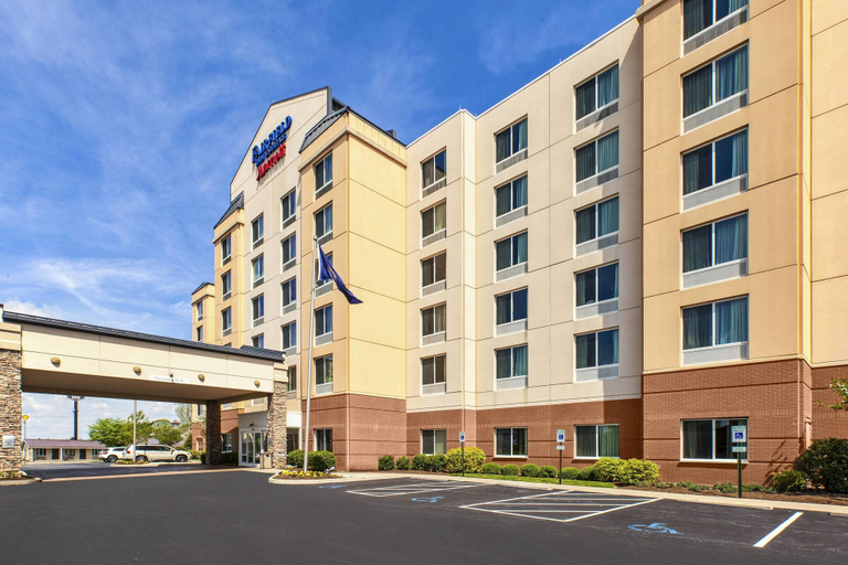 Exterior & Views 2, Fairfield Inn & Suites Lexington North, Fayette