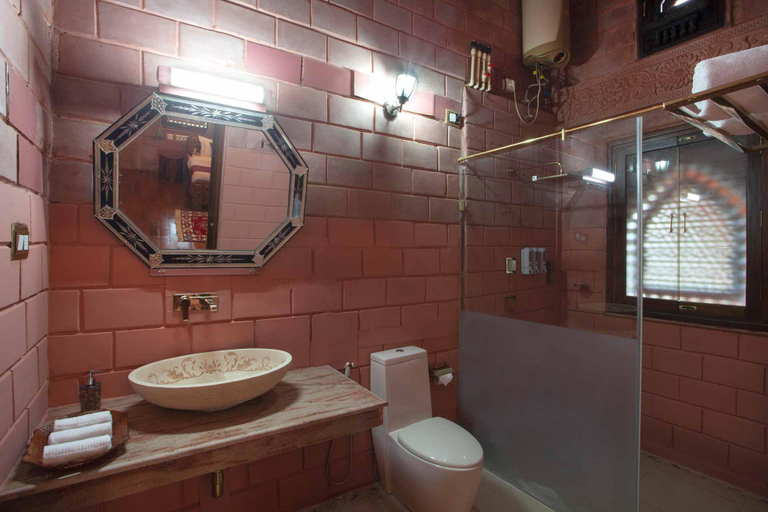 Bathroom 3, StayVista at Pink Palace, The Nilgiris