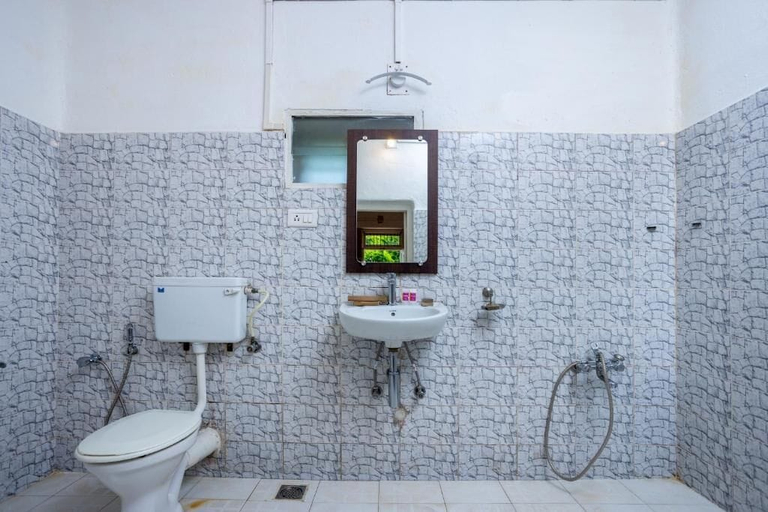 Bathroom 3, Nexstay Ministers Mansion, Idukki