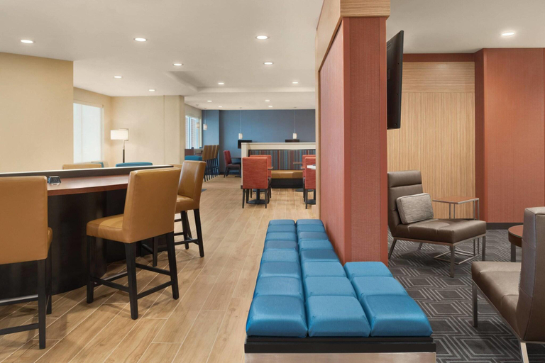 Public Area 2, TownePlace Suites by Marriott Dubuque Downtown, Dubuque