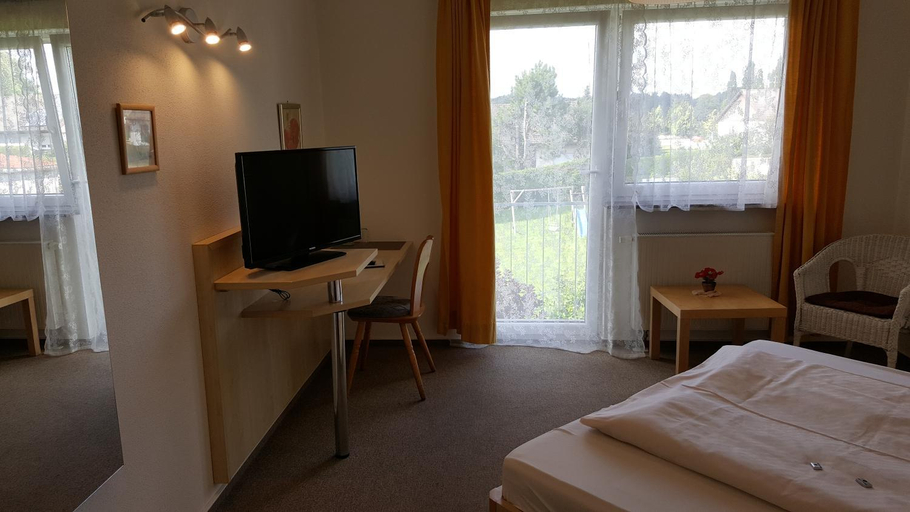 Bedroom 4, Landgasthof Traube, Heidenheim