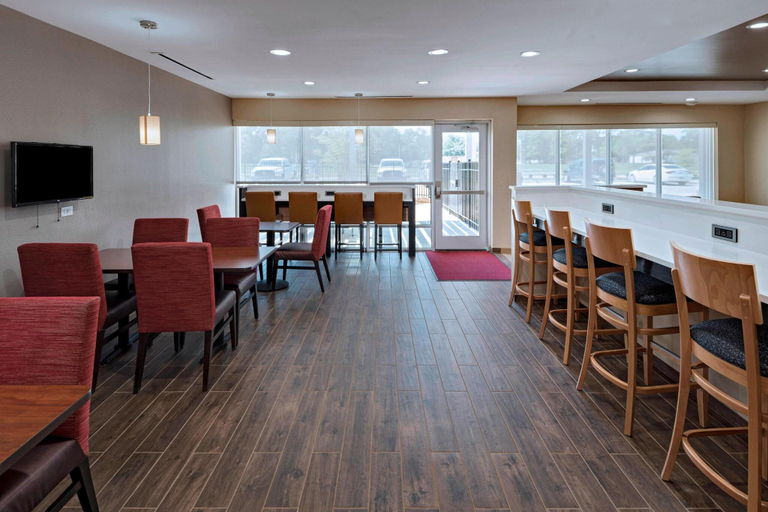 Food & Drinks 5, Towneplace Suites Baton Rouge Port Allen, West Baton Rouge