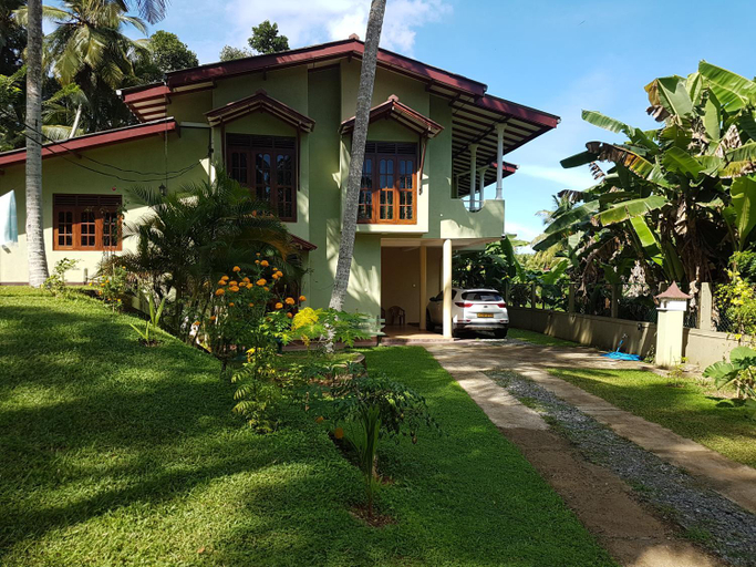 Others 3, Arana Bungalow, Galle Four Gravets