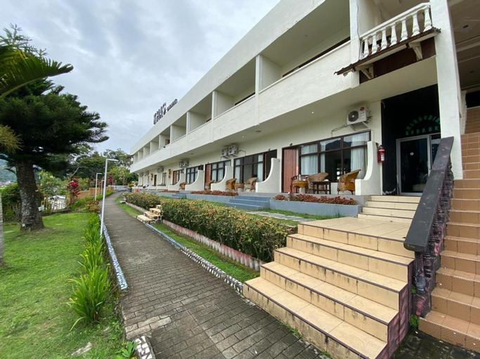 Exterior 2