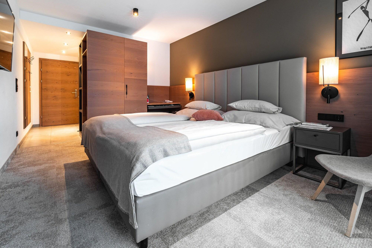 Bedroom 3, Das Hohe Salve Sportresort, Kitzbühel