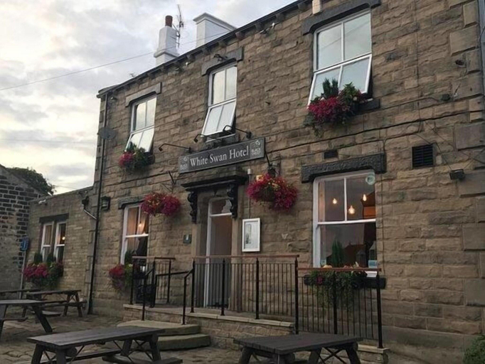 Exterior & Views 2, The White Swan, Leeds