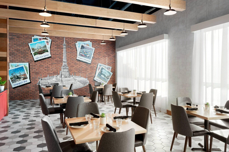 Food & Drinks 5, Delta Hotels by Marriott Indianapolis Airport, Indianapolis