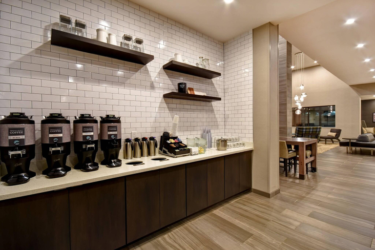 Food & Drinks 5, Residence Inn By Marriott Cincinnati Northeast Mas, Warren