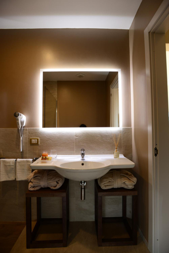 Bathroom 5, Silva Hotel Splendid, Frosinone