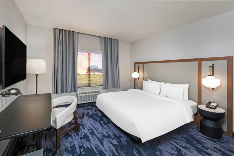 Bedroom 3, Fairfield Inn & Suites by Marriott Houston East En, Houston