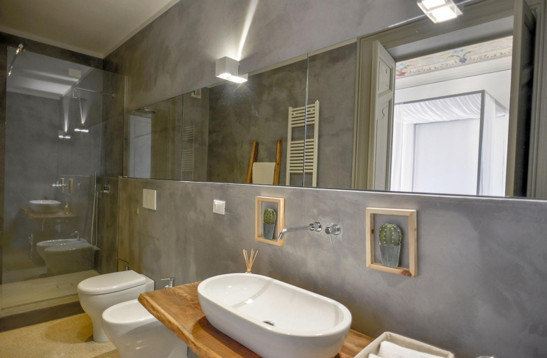 Bathroom 4, B&B Letterario, Lecce