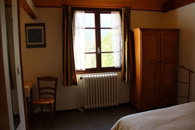 Bedroom 2, Hotel le Val des Sources, Hautes-Alpes