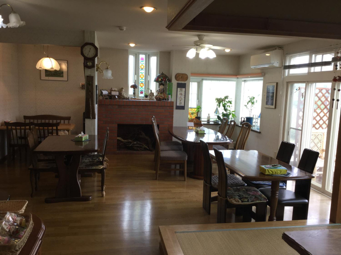 Food & Drinks 5, Pension and Gallery Natsuminosato, Biei