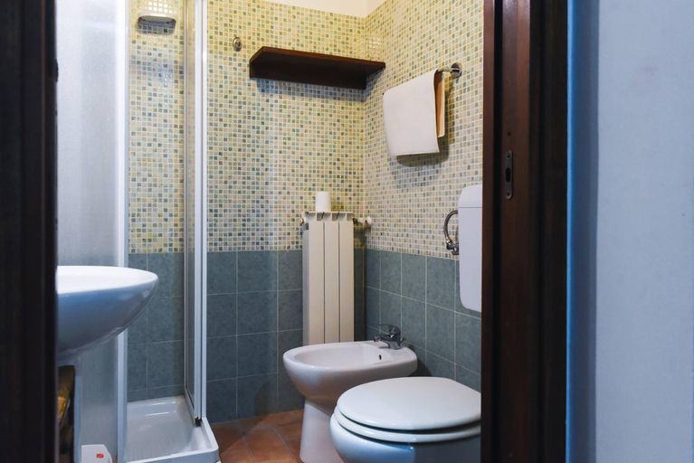 Bathroom 3, Agriturismo Ponte Di Riocchio, Perugia
