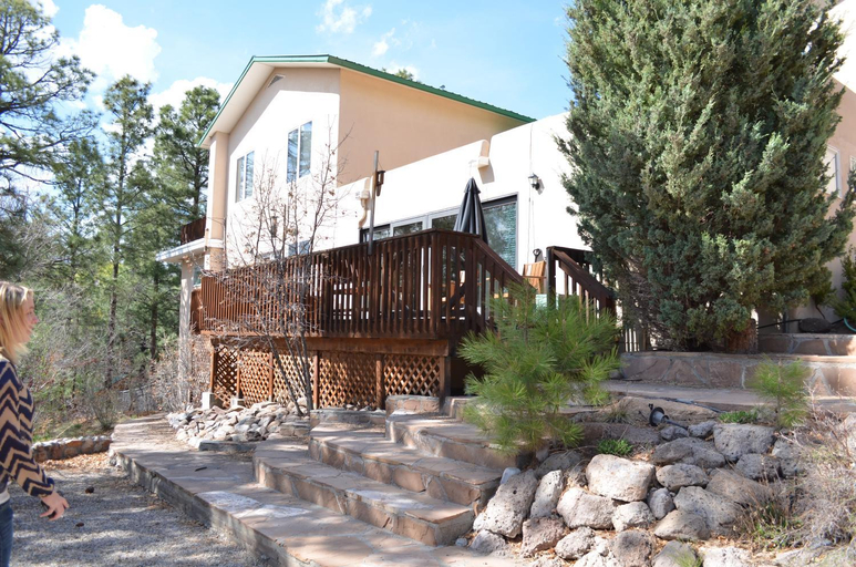 Others 5, Pueblo Canyon Inn, Los Alamos