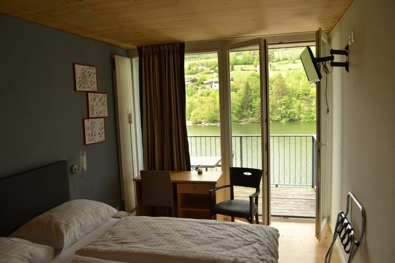 Bedroom 2, Hotel Les Rives Du Doubs, Doubs