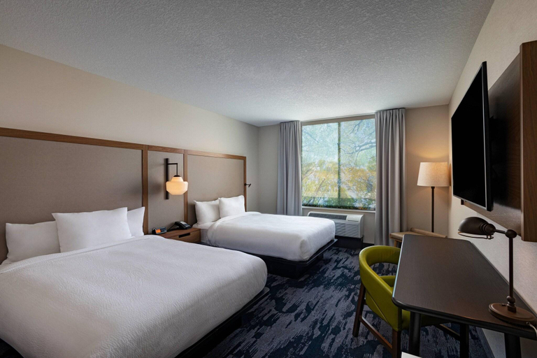 Bedroom 3, Fairfield Inn & Suites by Marriott Oskaloosa, Mahaska