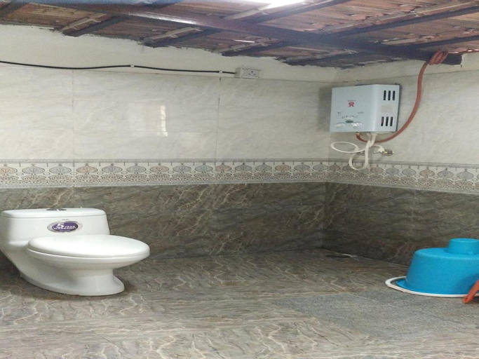 Bathroom 4