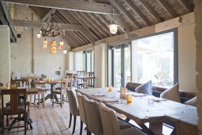 Food & Drinks 4, The White Hart, Somerset