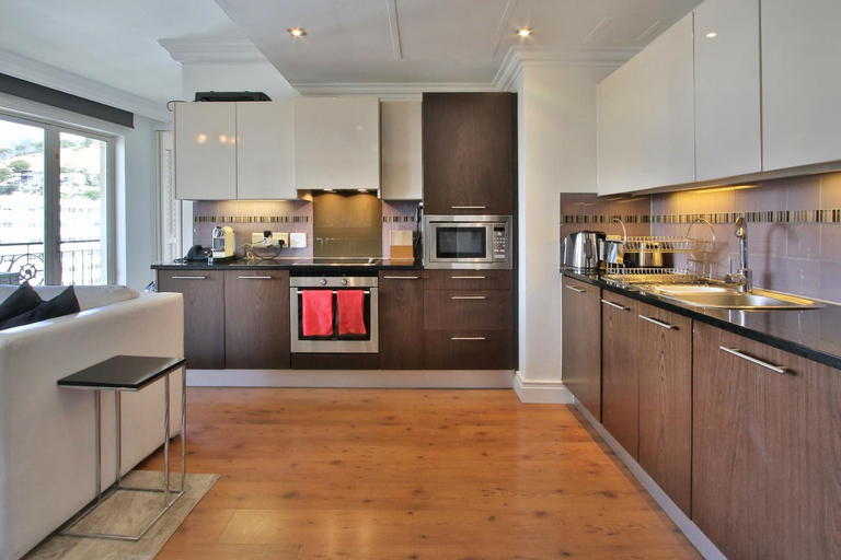 Others 2, Cape Royale 1 Bedroom Luxury Apartment, City of Cape Town