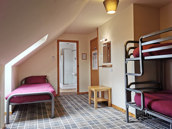 Bedroom 3, Morag's Lodge - Hostel, Highland