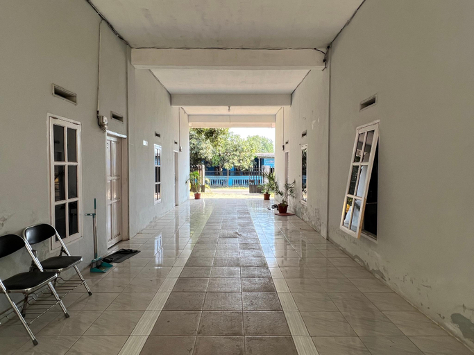 Public Area 2, Hotel O Kost Maharaja Near Maros, Maros