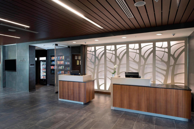 Public Area 2, Courtyard by Marriott Atlanta Alpharetta/Avalon Area, Fulton